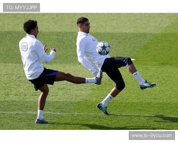 巴黎圣日耳曼年轻门将的脚下传球被教练称为“未来利器”